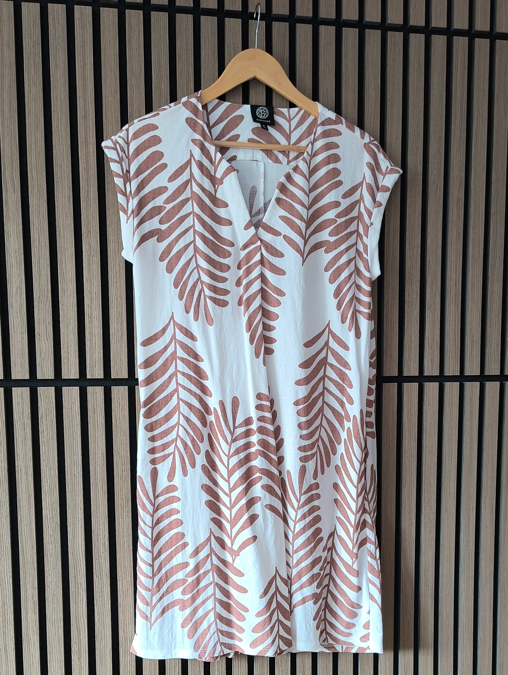 bobeau White Dress with Terracotta Leaf Print